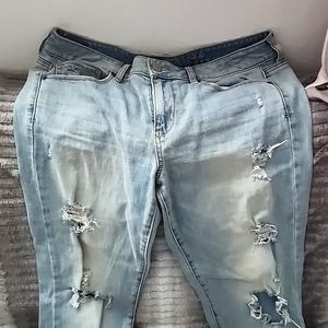 Skinny blue jeans